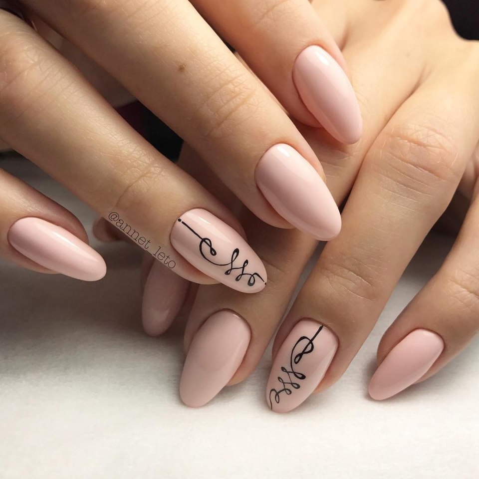 Нюдовый маникюр 2018 миндаль