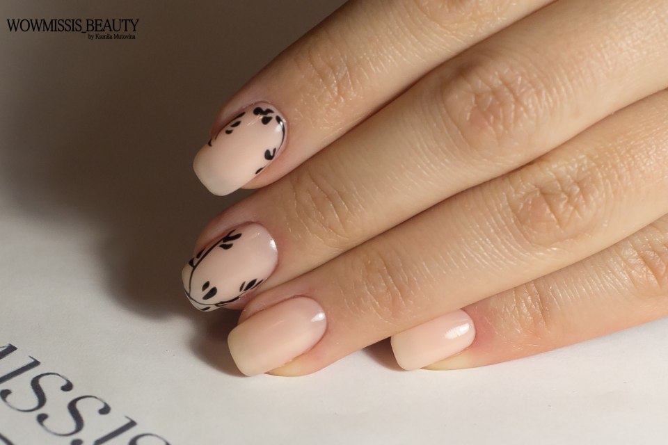 Маникюр нежный женственный