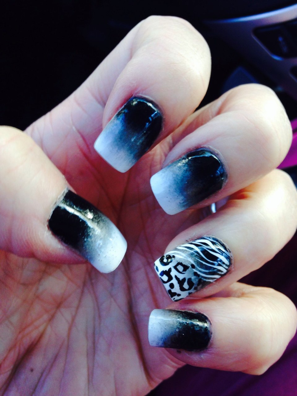 Маникюр омбре черно белый