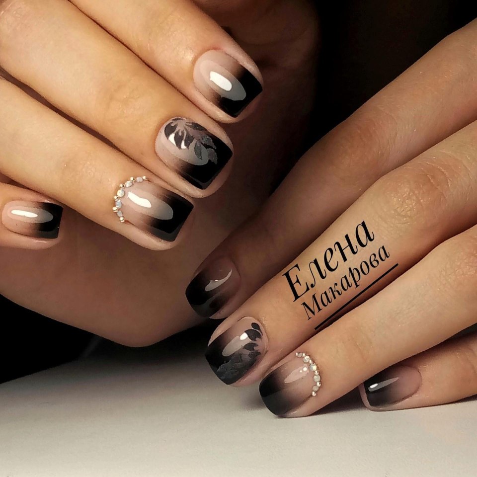 Маникюр беж с черным