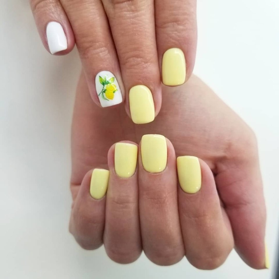 Желтый маникюр без наращивания