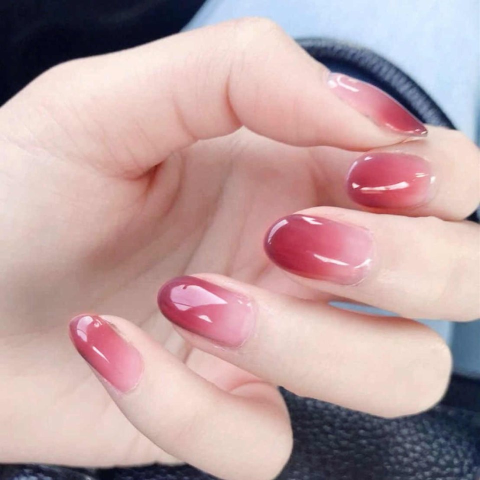 Яркий косой френч