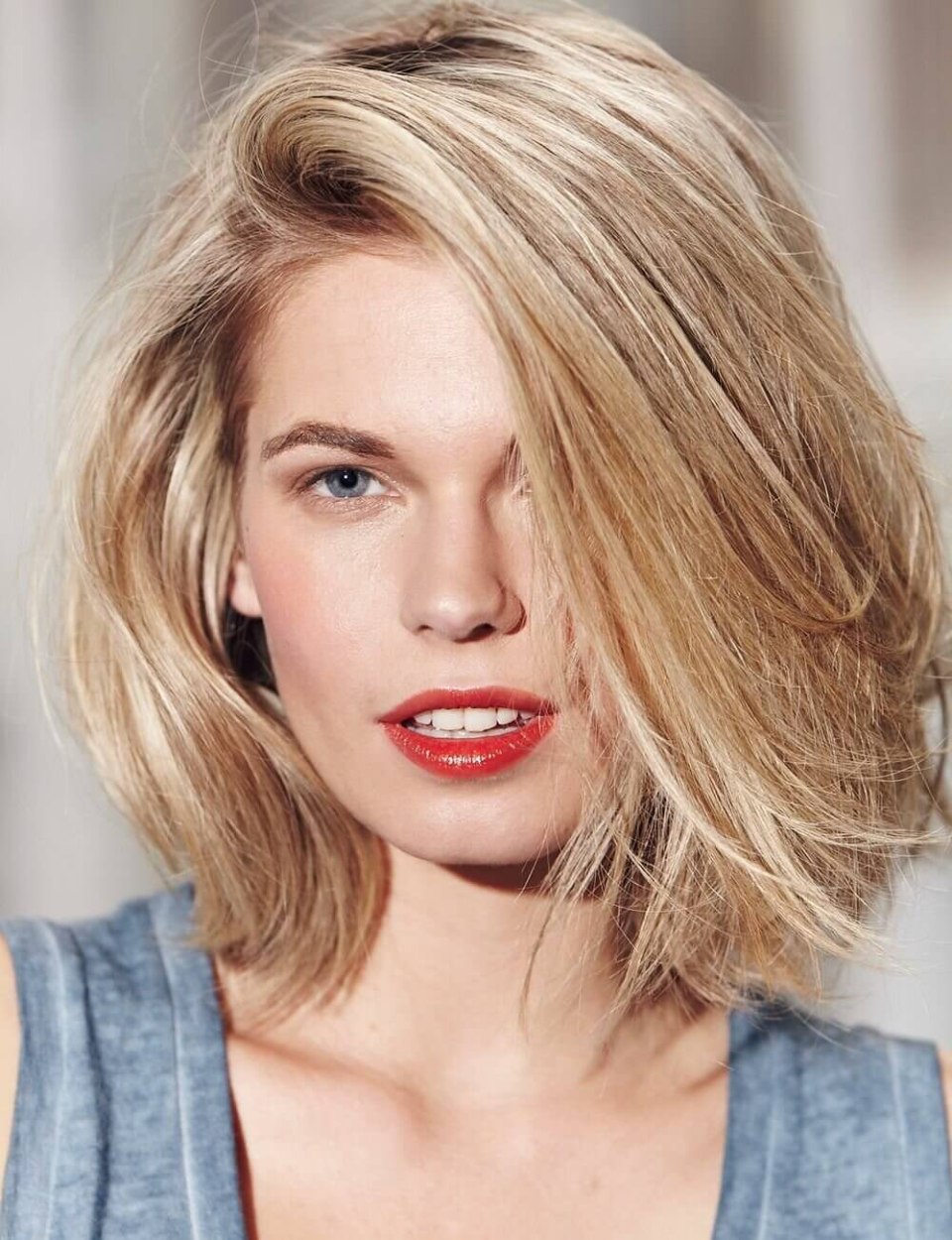 Виктория Джастис стрижка