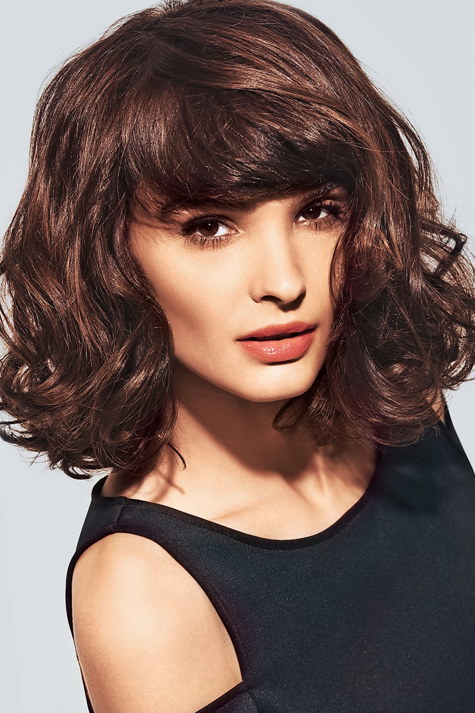 Стрижка удлиненный Боб каре с челкой