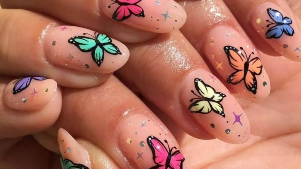 Стильный маникюр весны который отличается утонченностью
