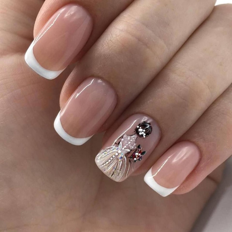 Французский маникюр черный