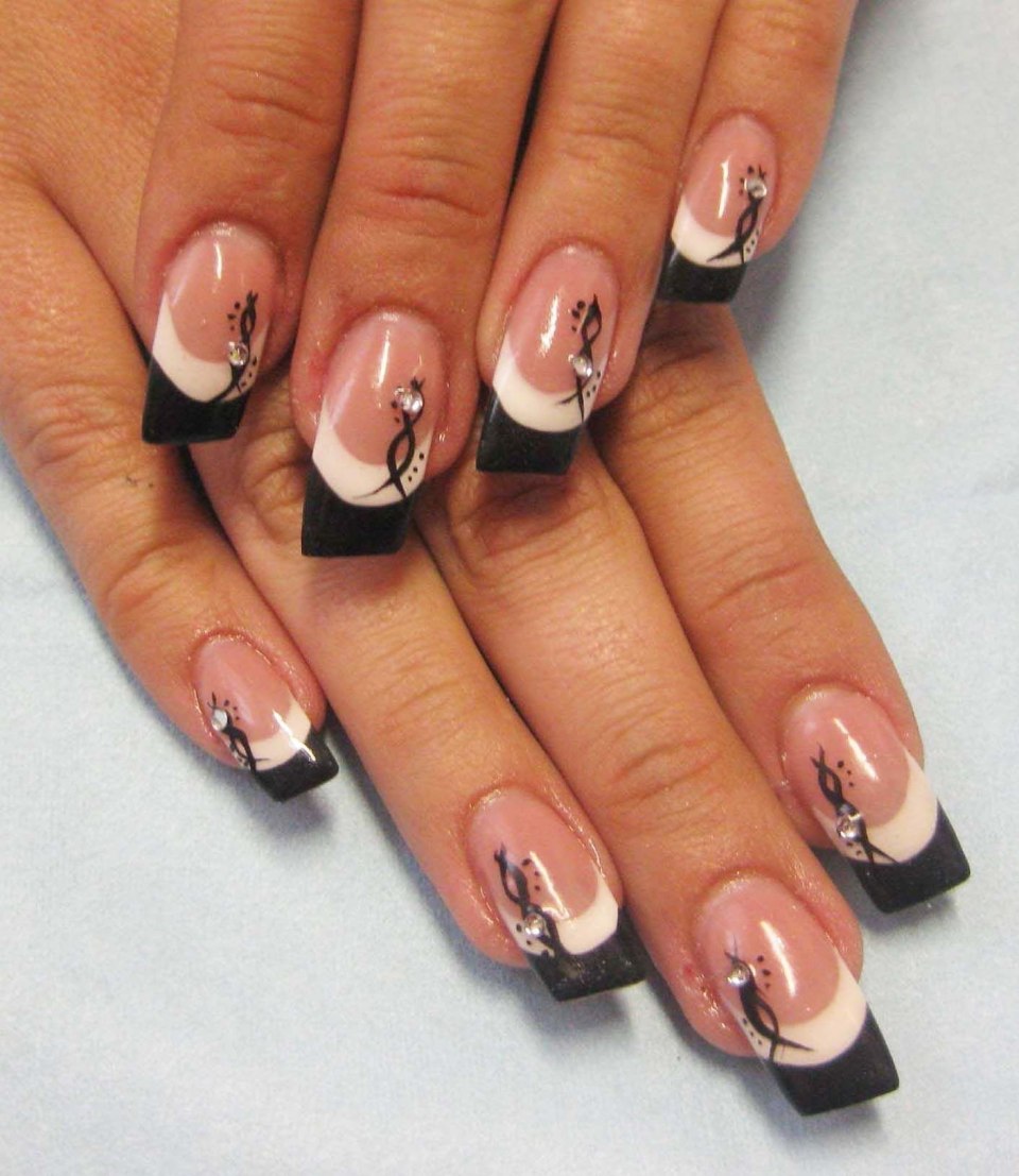 Френч Нэилс