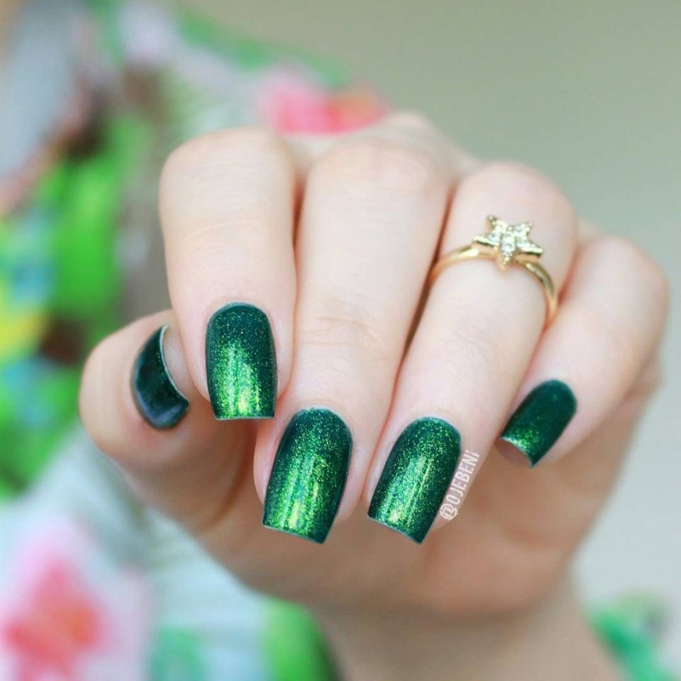 Dior зеленый лак