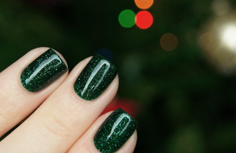 Essie салатовый