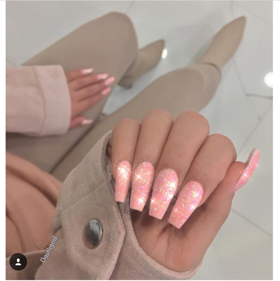 Коралловые ногти