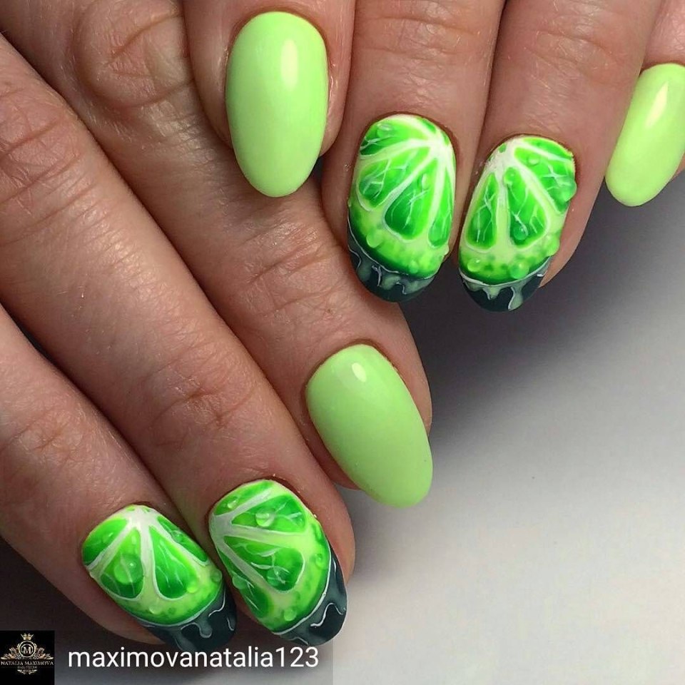 Маникюр с лимоном
