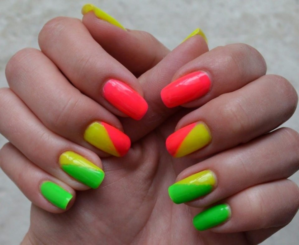 Яркие Неоновые ногти