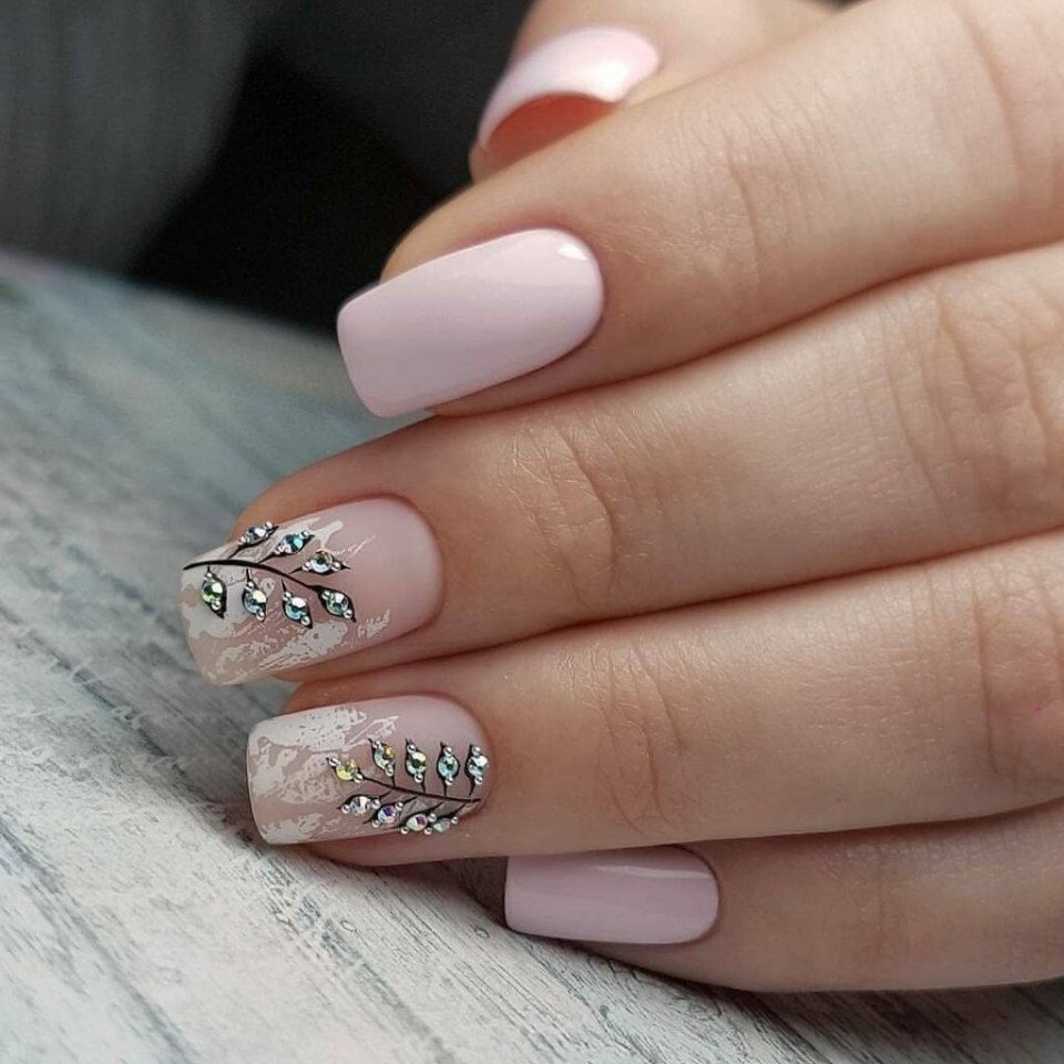 Изысканный маникюр