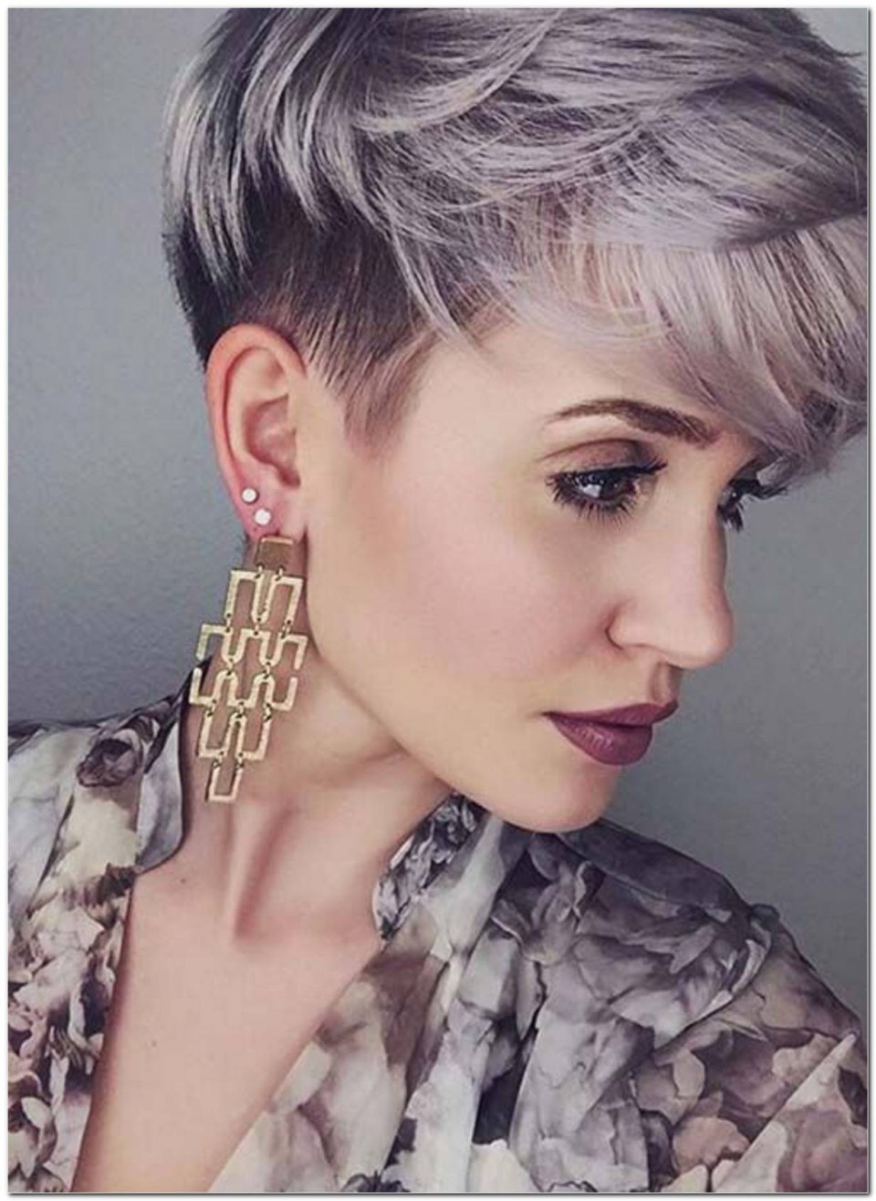 Стильное окрашивание на короткие волосы