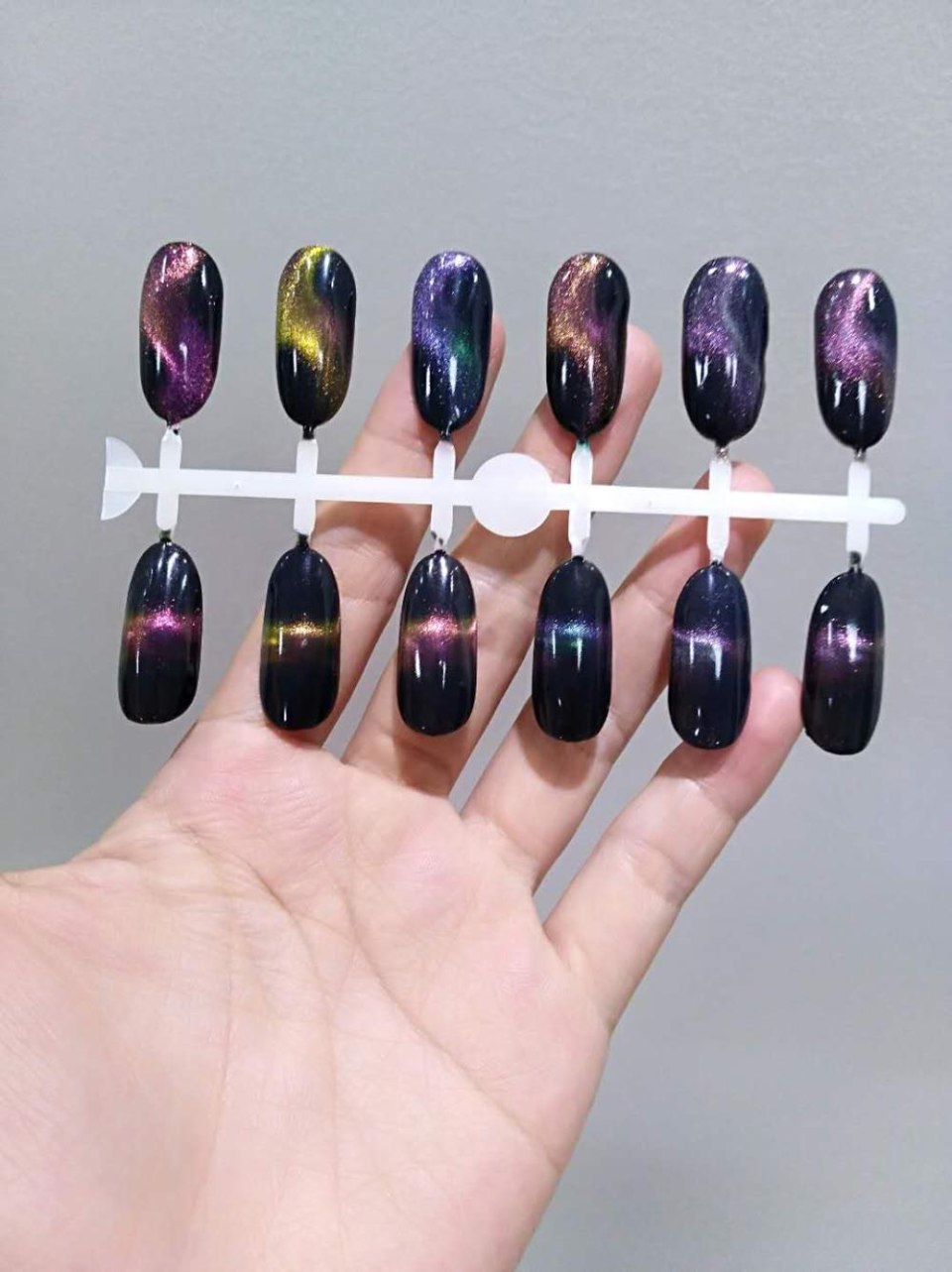 Кошачий глаз маникюр круглый