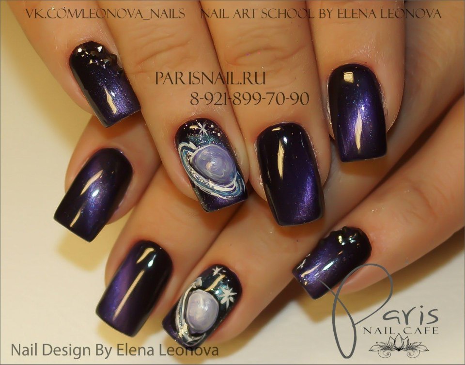 Французский маникюр магнитным лаком