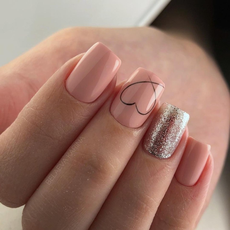 Нюдовый маникюр 2020 мягкий квадрат