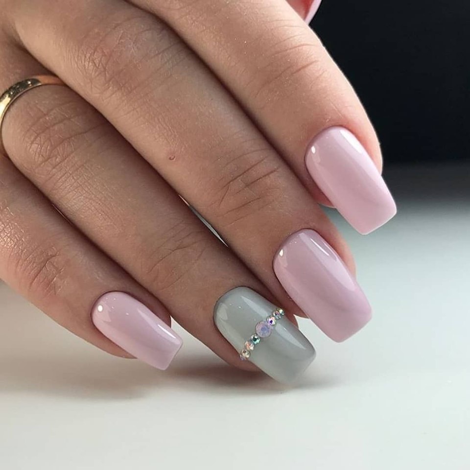 Нежный маникюр в пастельных тонах