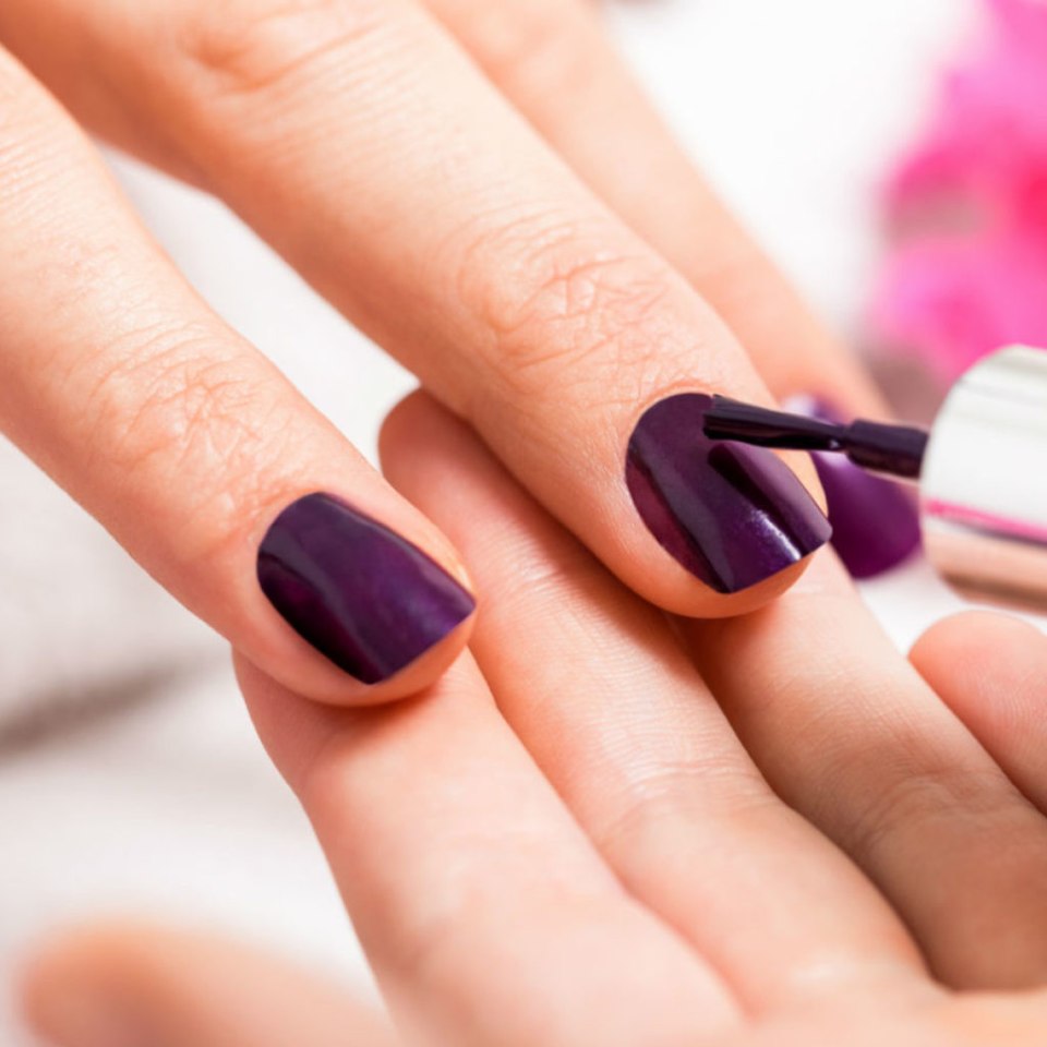 Маникюр скелет