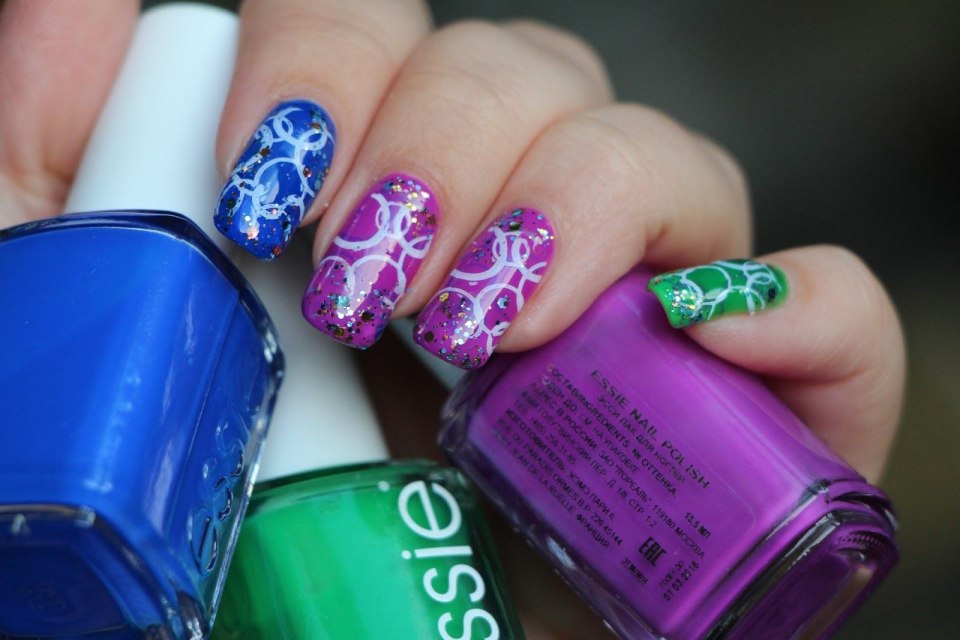 Красивый маникюр стемпинг