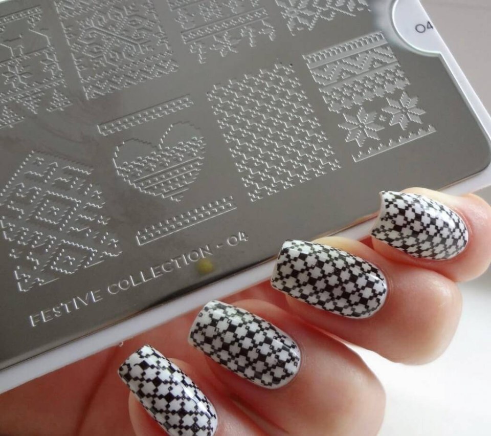 Рисунки стемпингом на ногтях