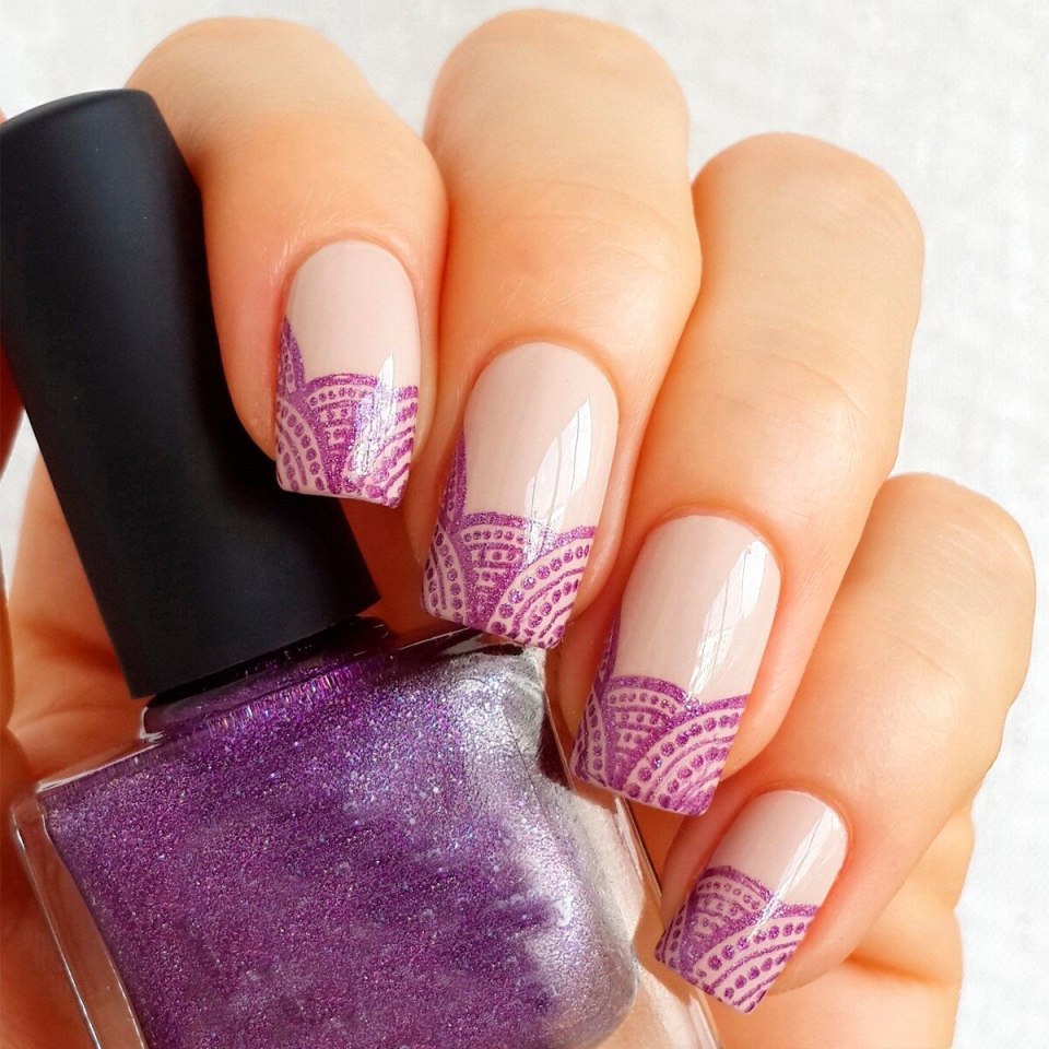 Маникюр с Зд стемпингом