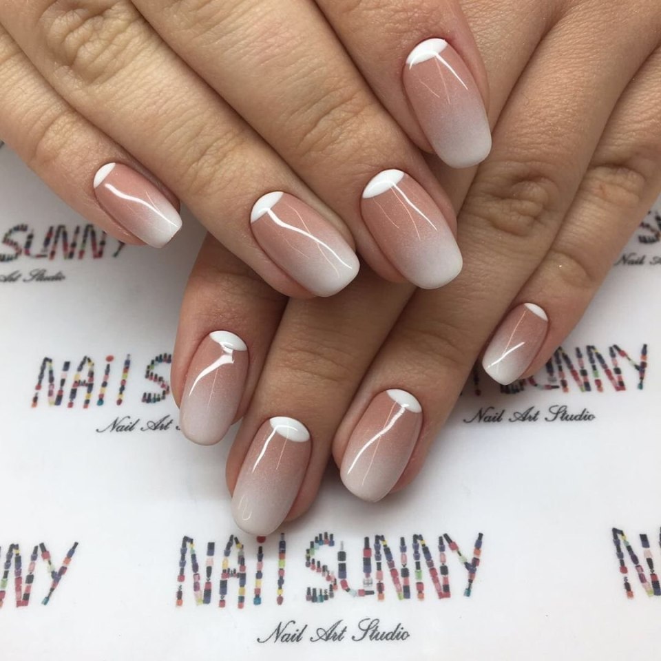 Маникюр градиент нюдовый