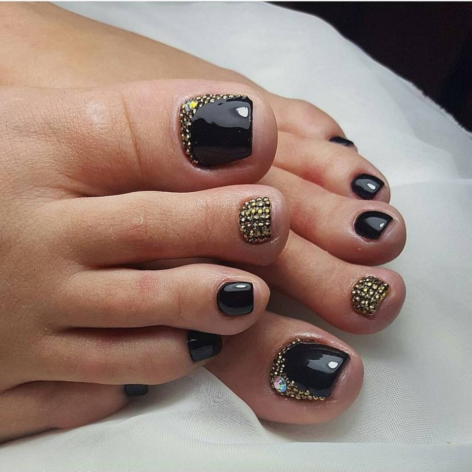 Педикюр лето