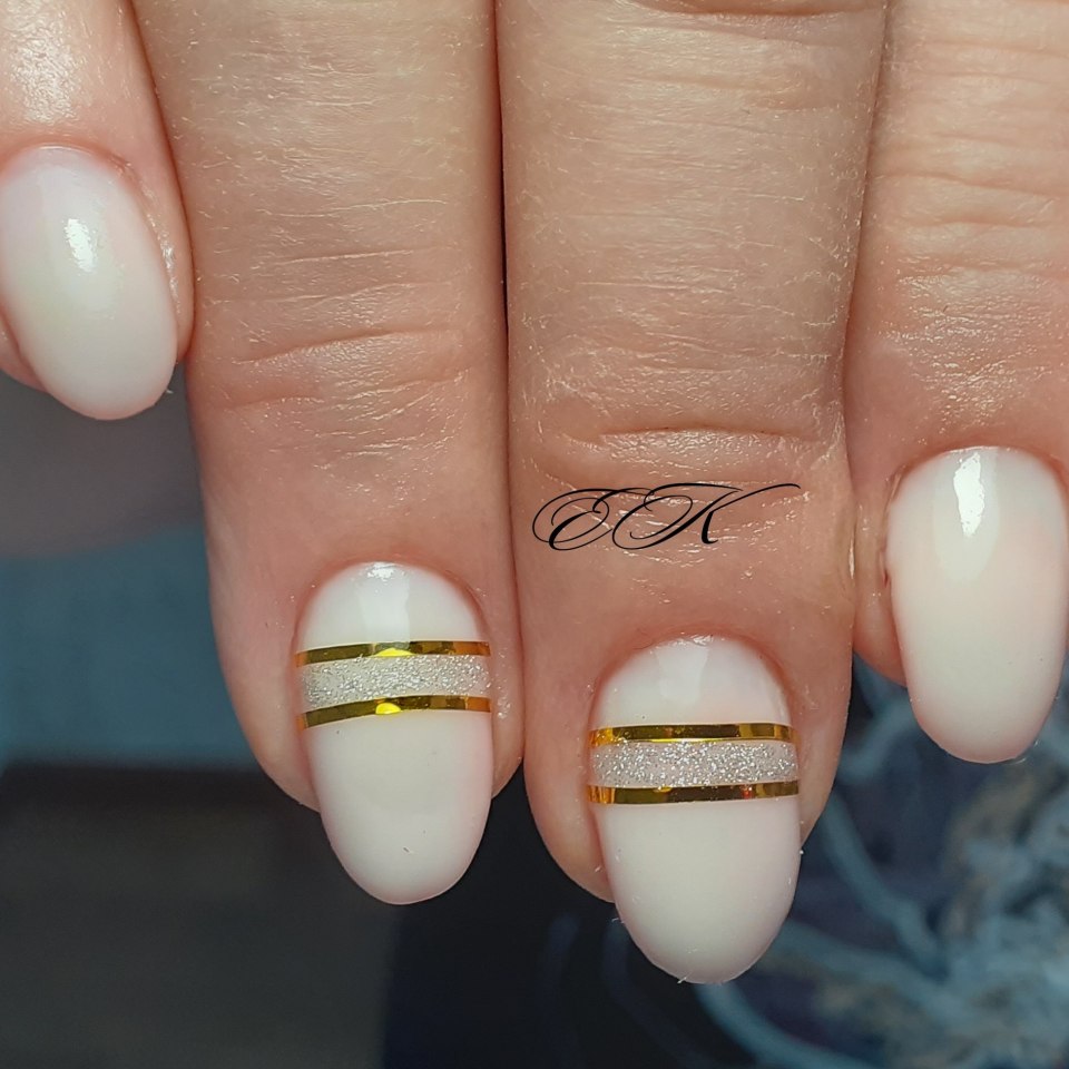 Ногти с полосками