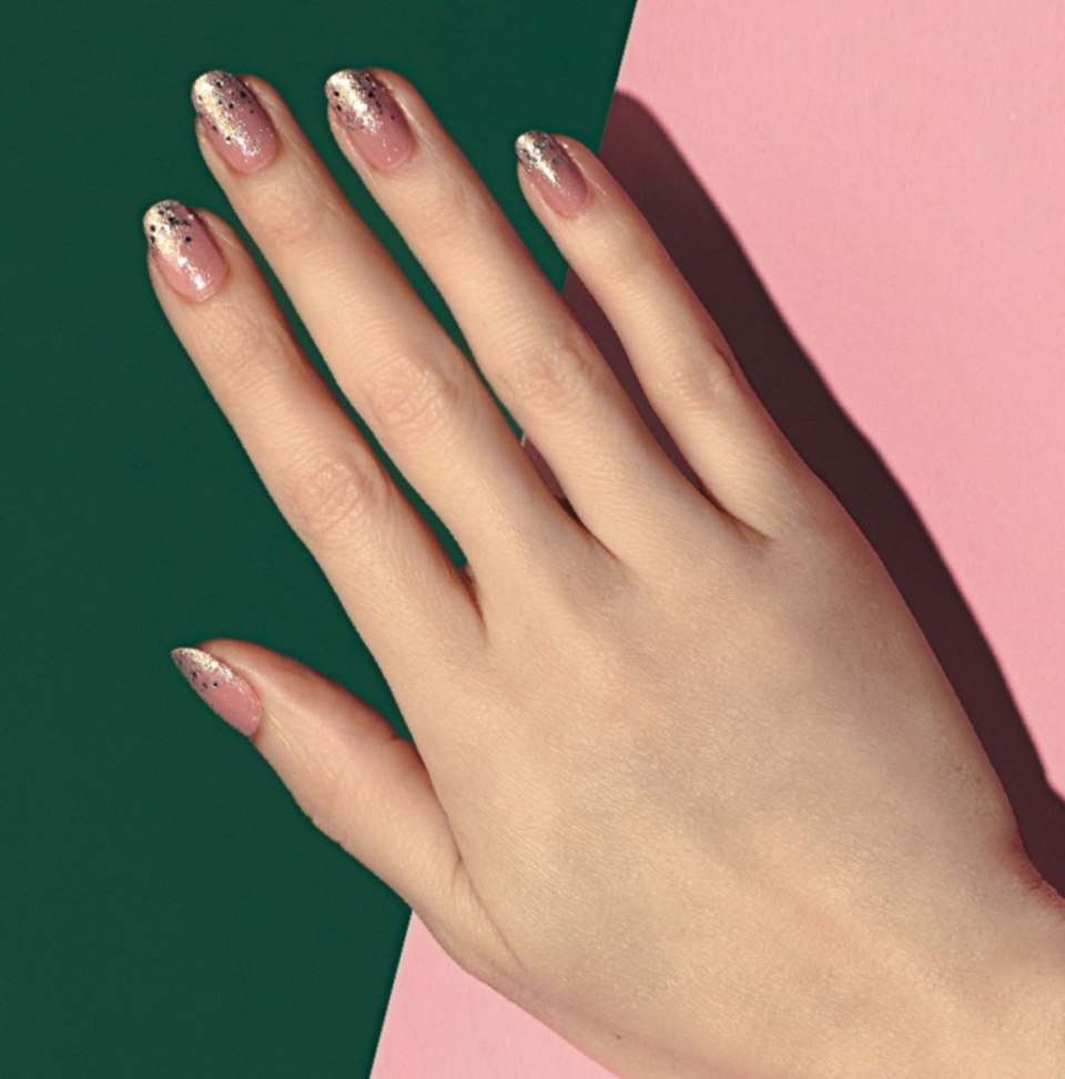 Маникюр для женщины 50 лет