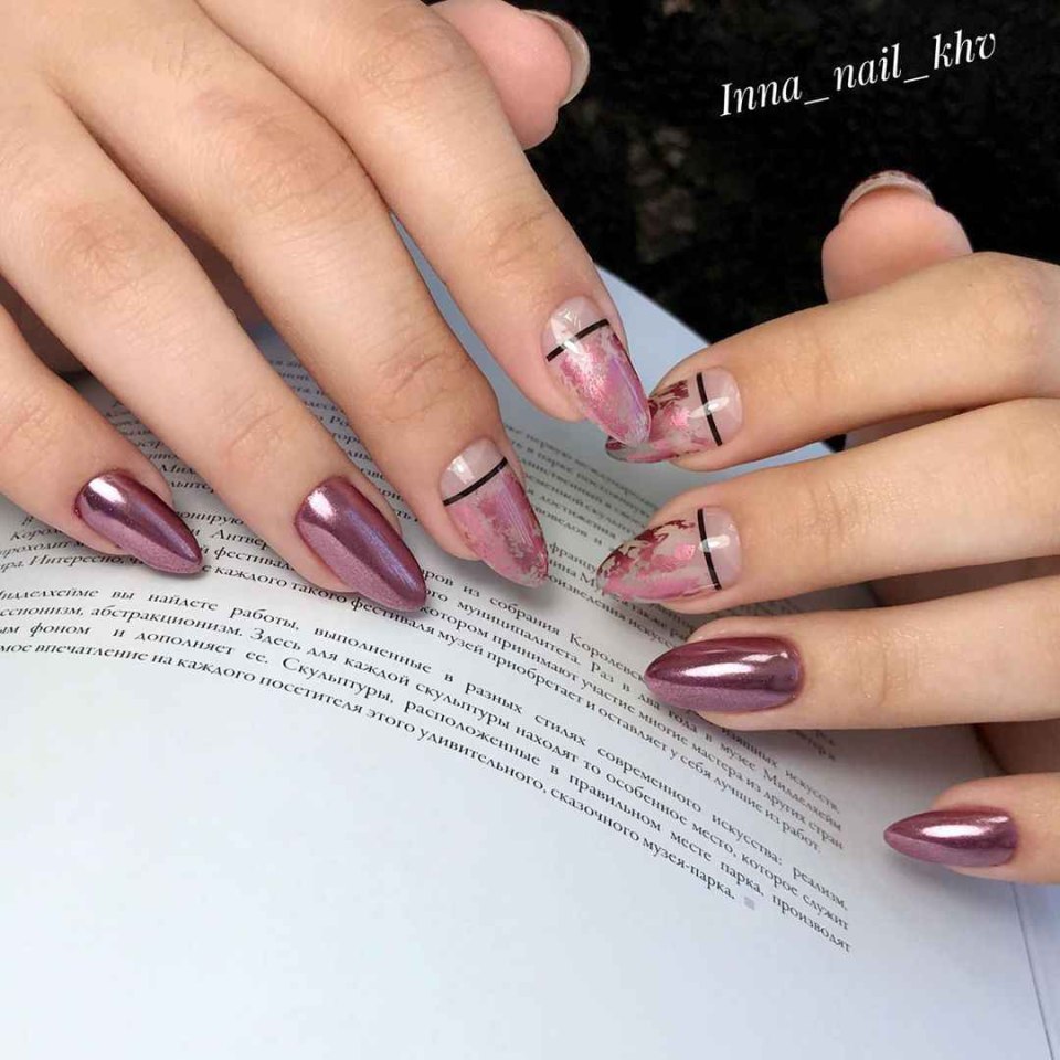 Ногти чёрные с золотом