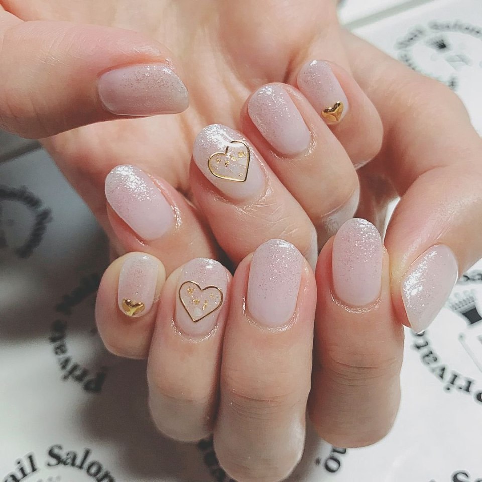 Красивый корейский маникюр