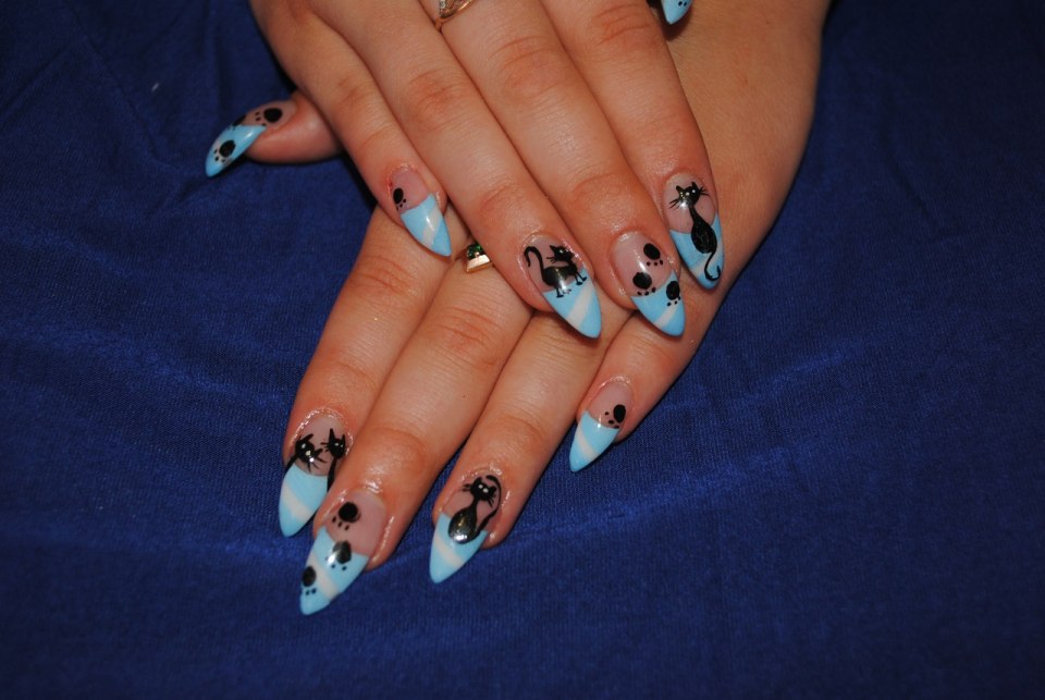 Маникюр 2020 кошачий глаз светлый