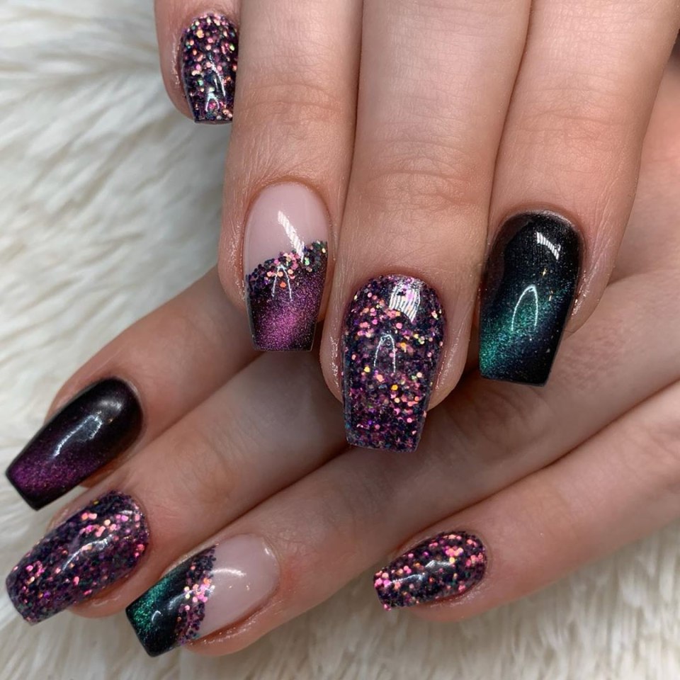 Френч с кошками на ногтях