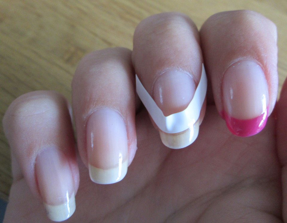 Укрепление ногтей френч