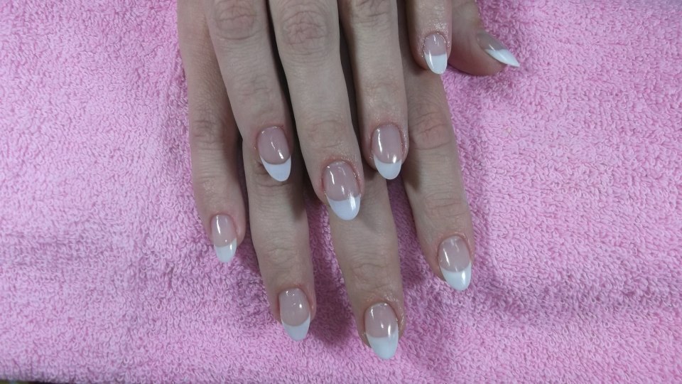 Ногти не накрашенные