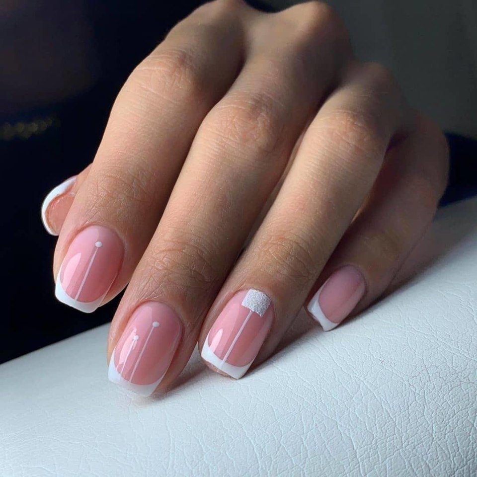 Френч маникюр на короткие ногти