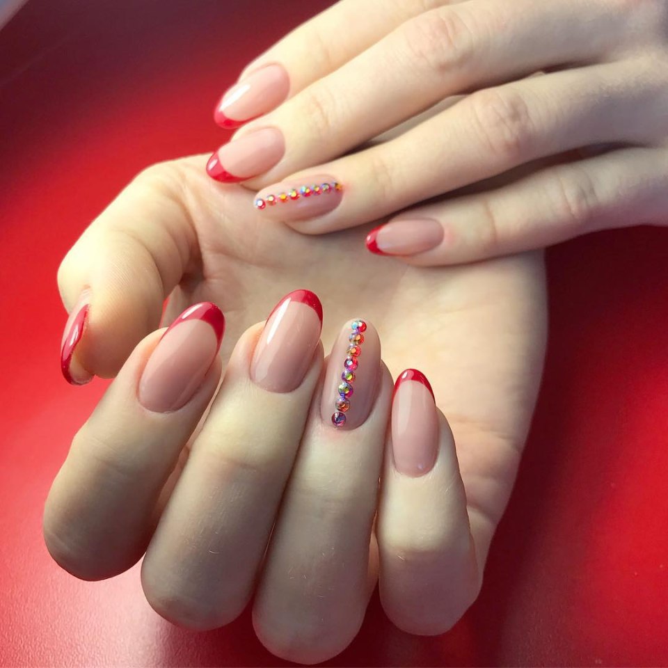 Маникюр дизайн нежный элегантный френч