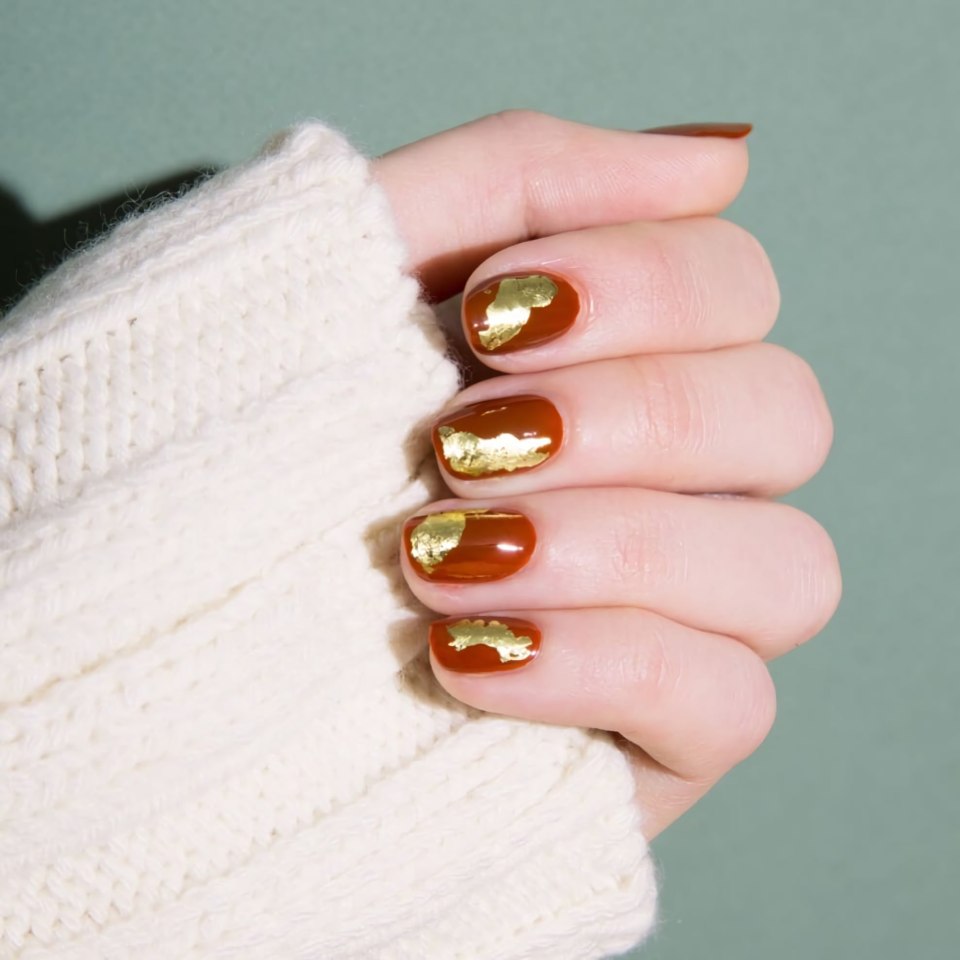 Оранжевый маникюр