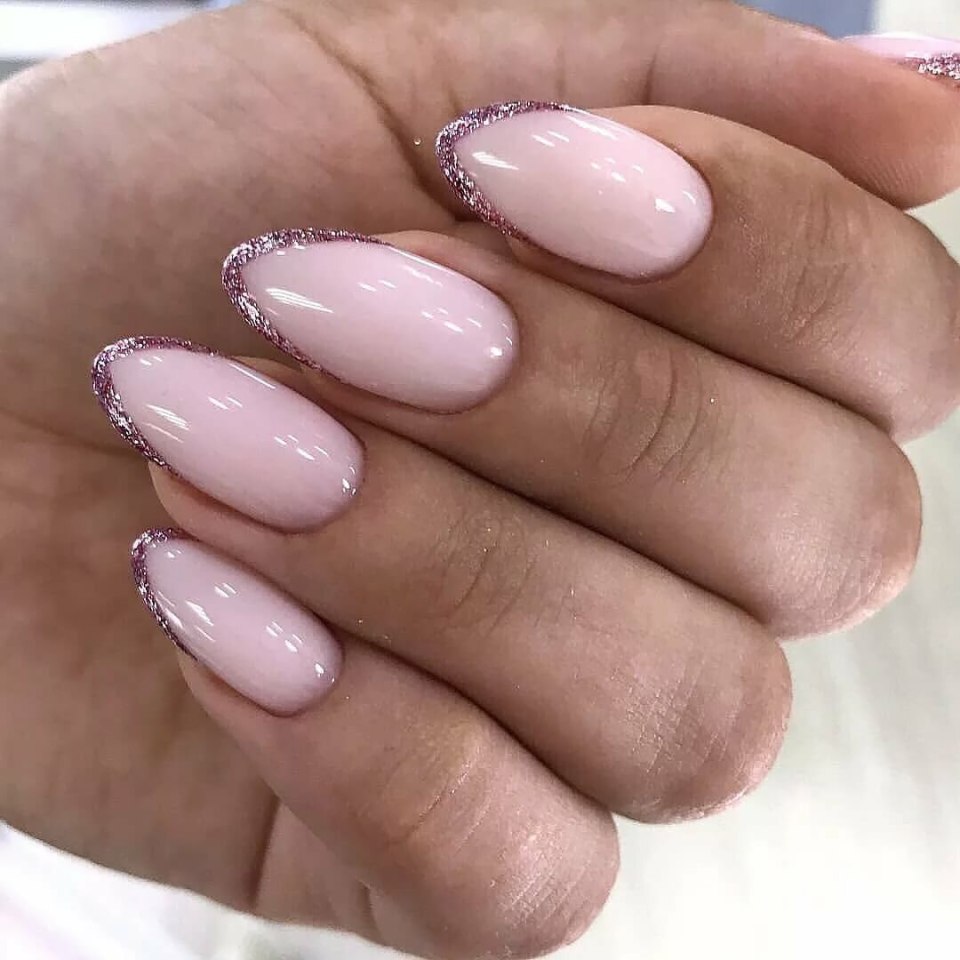 Фуксия миндаль
