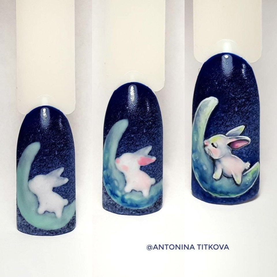 Зайчик на коротких ногтях