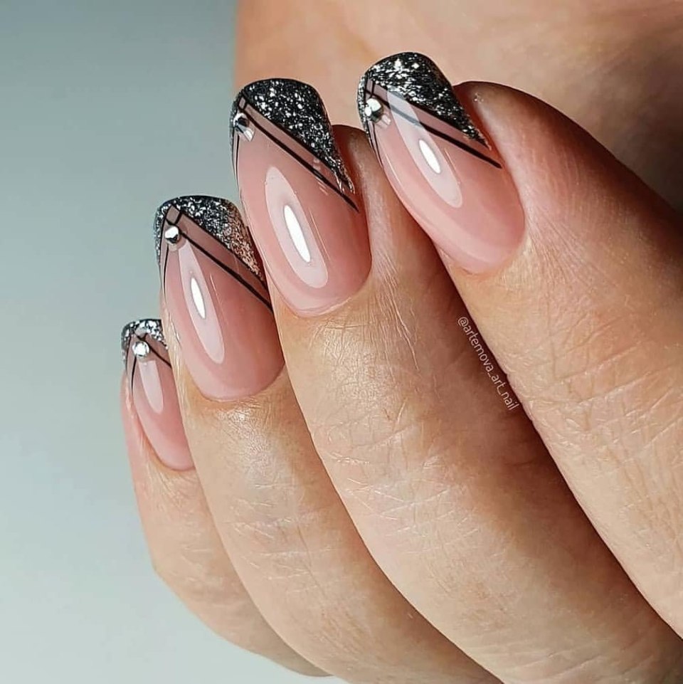 Нарощенные ногти французский маникюр