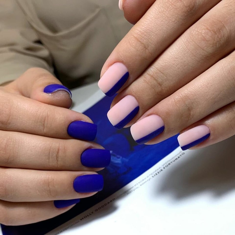 Синий маникюр на квадратные ногти
