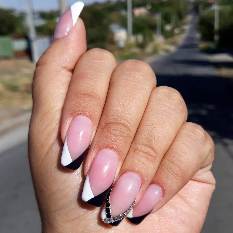 Истосамка фото и ее ногти