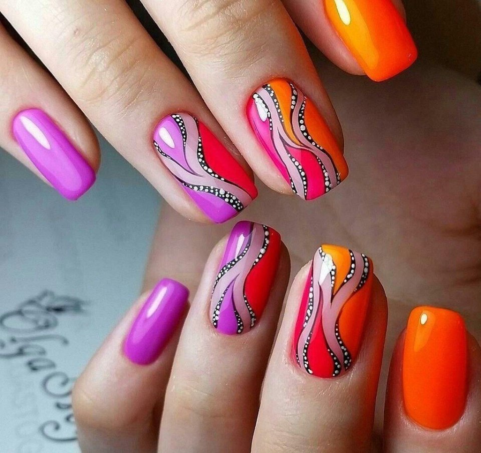 Красивый дизайн ногтей