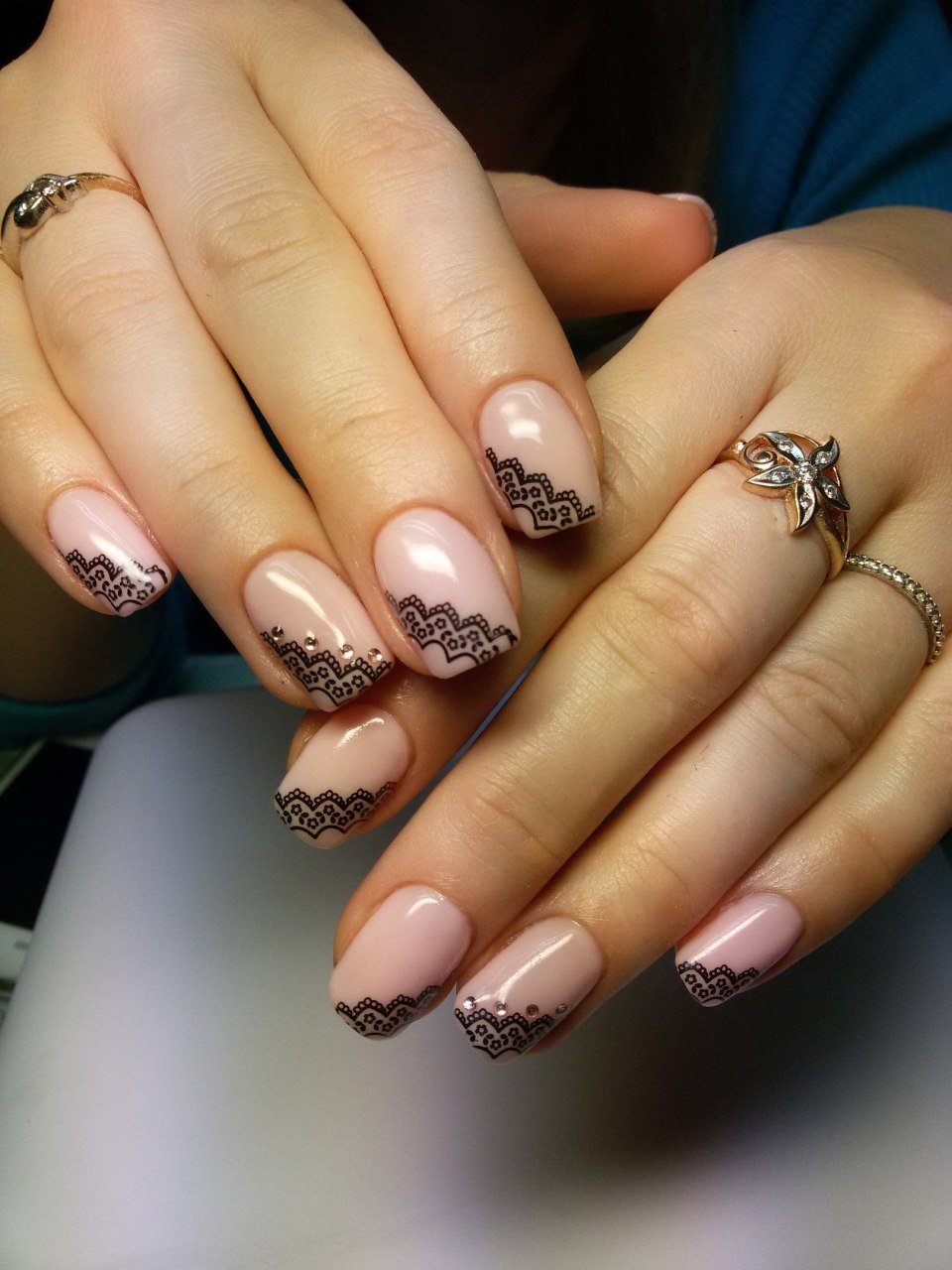 Фиолетовые ногти