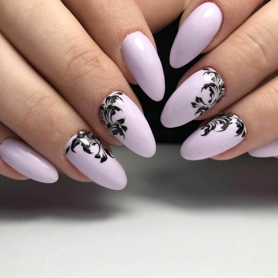 Маникюр с блестками