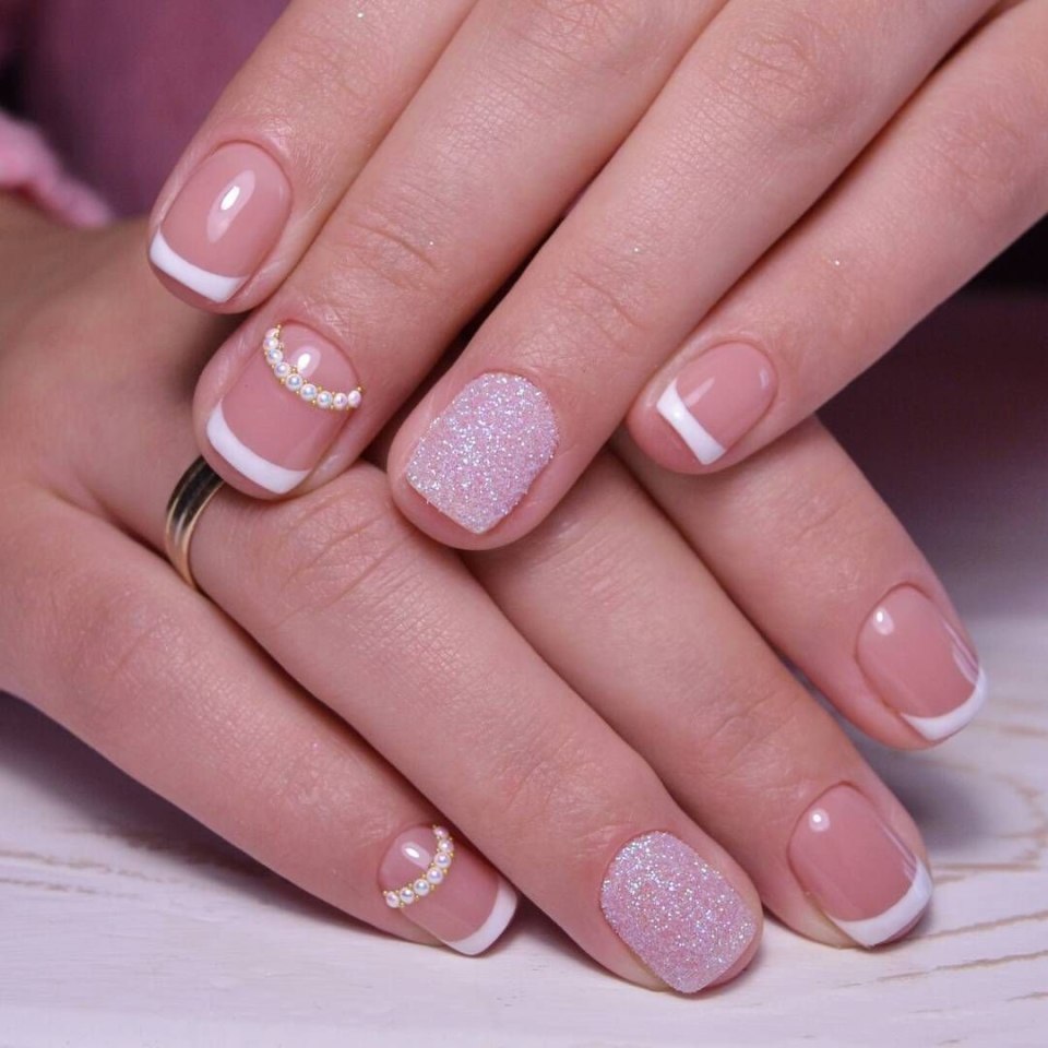 Нежный маникюр