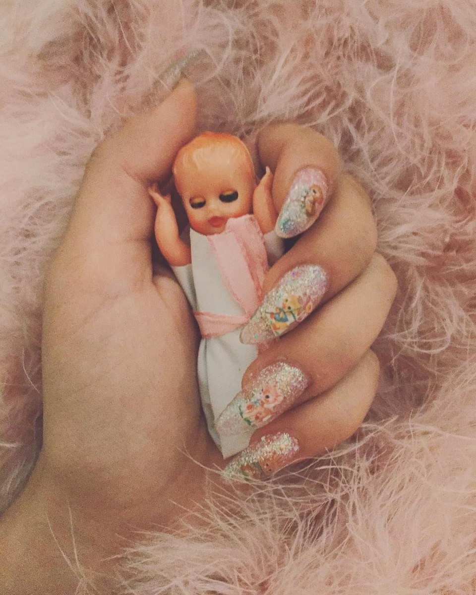 Ногти Melanie Martinez