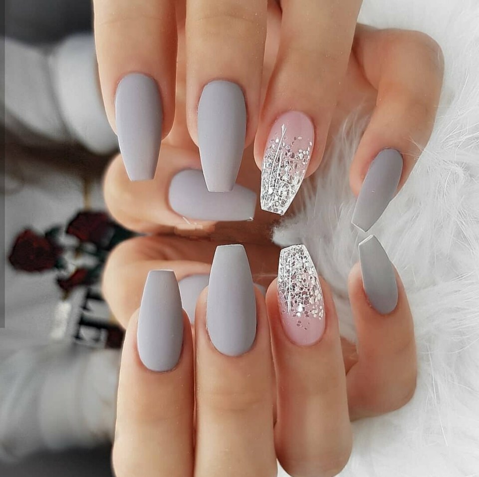 Молодёжный маникюр на длинные ногти